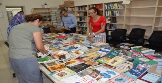 Kitapsaraydan Millet Kıraathanesine Kitap Desteği
