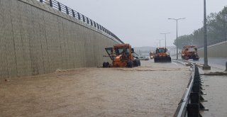 Kastamonuda Sağanak Yağış Ve Dolu Etkili Oldu