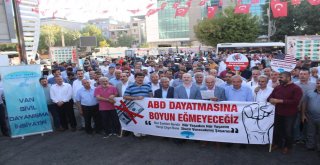 ABD'nin Ekonomik Baskıları Vanda Protesto Edildi
