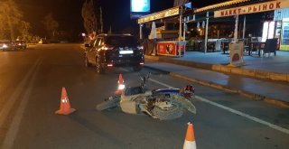 Manavgatta Trafik Kazaları: 2 Yaralı