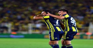 Uefa Şampiyonlar Ligi 3. Ön Eleme: Fenerbahçe: 1 - Benfica: 1 (İlk Yarı)