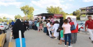 Maraş Dondurmasına Adıyamanlılar Büyük İlgi Gösterdi