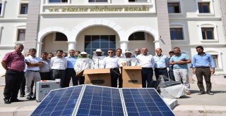 Genç Çiftçilere Arı Ve Arıcılık Malzemeleri Dağıtıldı
