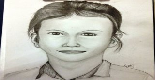 Yaptığı Kara Kalem Resim Ve Karikatürler Büyük İlgi Görüyor