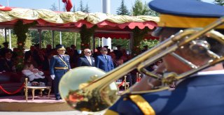 Eskişehirde Zafer Bayramı Coşkuyla Kutlandı