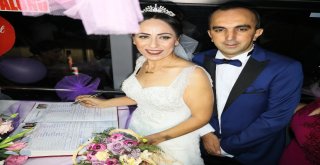 Halk Otobüsünde Nikah Töreni