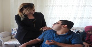 Kaymakam Uçardan Engelli Vatandaşa Akülü Sandalye