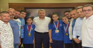 Başkan Çerçi Balkan Şampiyonlarını Ağırladı