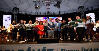 Beylikdüzü Gençlik Senfoni Orkestrası İlk Konserini Verdi