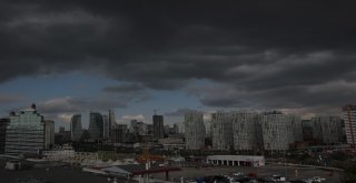 Kara Bulutlar, Gündüzü Geceye Çevirdi