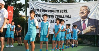 Adana'da geleceğin futbolcuları sezonu açtı