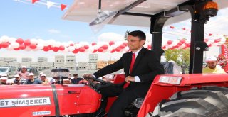 Milli Traktör Patatesin Anavatanında Tanıtıldı