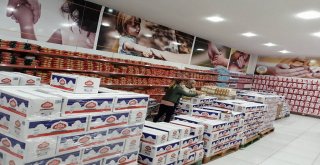 Kemalpaşada Sosyal Market 2. Yılını Doldurdu