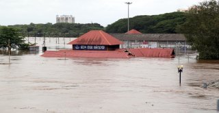 Hindistanda Sel Felaketinde Ölenlerin Sayısı 79A Yükseldi