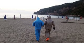 Sahile Vuran Varil Ekipleri Alarma Geçirdi