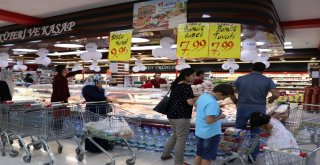 Roka Avmde Bayram Alışverişi Başladı