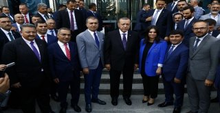 Cumhurbaşkanı Erdoğan, Adana Teşkilatı İle Fotoğraf Çektirdi