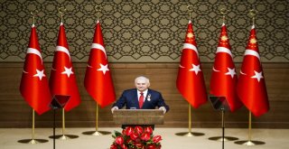 Yıldırım: Şahsıma Tevdi Edilen Bu Şeref Madalyasını 40 Yılı Bulan Devlet Ve Millet Hizmeti İle Eşsiz Yol Arkadaşlığımızın Bir Nişanesi Olarak Görüyorum