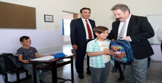 Talasta Öğrencilere Kırtasiye Yardımı