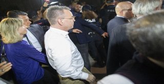 Rahip Brunson İzmirden Ayrılıyor