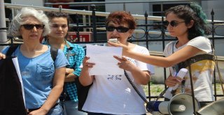 Boşanmak İstediği Kocasından Şiddet Gören Kadına Destek Eylemi