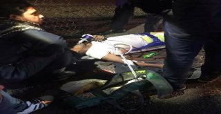 İngilterede Camiden Çıkanlara Arabayla Saldırı: 3 Yaralı