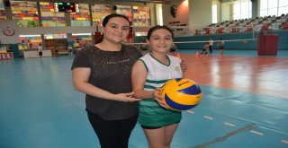 Öğrenci Velilerinden Başkan Ergüne Hizmet Teşekkürü