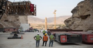 600 Yıllık Hasankeyf Kale Kapısı Taşındı