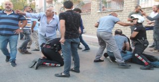 Şüpheli Araçtaki Şahıslar Kavga Çıkardı, 1 Polis Yaralandı