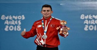 Yaz Gençlik Olimpiyat Oyunlarında Halterciler Tarih Yazdı