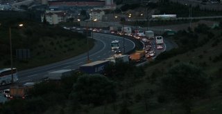 Mesai Saati Bitiminde Temde Bayram Trafiği Çilesi Başladı