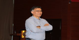 Prof. Dr. Şirin: “Evinizde Ekransız Bir Alan Olmalı”