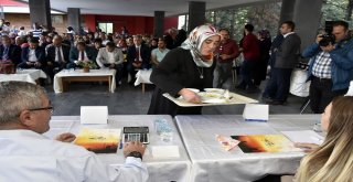 Kuşburnu Festivalinde Kuşburnulu Gelinlik İlgi Gördü