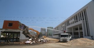 Mezitlide Sanayi Sitesi Ve Sebze Halinin Yeri Değişiyor