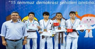 Manisa Büyükşehirin Minik Judocuları İzmirde Ter Döktü