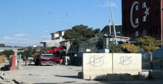Gürpınarda Güvenlik Bariyerleri Kaldırılıyor