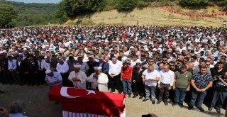 Şehit Uzman Onbaşını Son Yolculuğuna On Binler Uğurladı