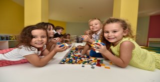 Teneffüs Parkta ‘Blok Evi