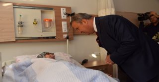 Başkan Çerçiden Hastalara Geçmiş Olsun Ziyareti