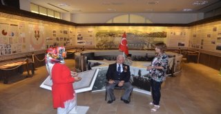 Gaziler Savaş Anılarını Yaşayan Şehir Müzesinde Anlattı