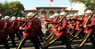 Tbmmden Eski Meclis Önüne Geçit Töreni Düzenlendi