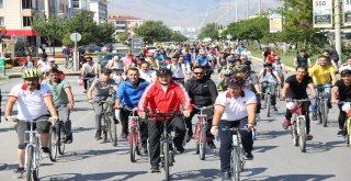 Erzincanda Sağlıklı Yaşam İçin Bisiklet Turu Düzenlendi