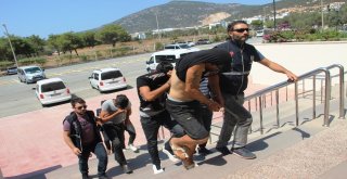 Şaşkın Hırsızlar Çaldıkları Para Kasasını Kaçarken Düşürdü