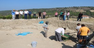 Maydos Kilisetepe Höyüğünde 4 Bin Yıllık Savunma Duvarı Kalıntıları Bulundu