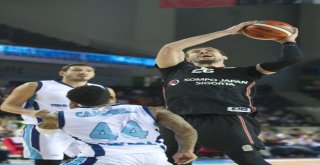 Tahincioğlu Basketbol Süper Ligi: Türk Telekom: 74 - Beşiktaş Sompo Japan: 66
