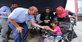 Adapazarı Belediyesi 10 Bin Kişilik Aşure Dağıttı