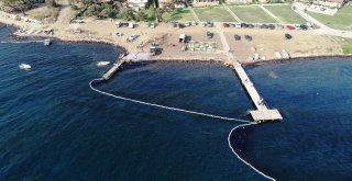 Foçada Denizdeki Kirlilik Havadan Görüntülendi