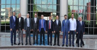 Siyasal İletişimin Duayenleri Adüde Buluştu