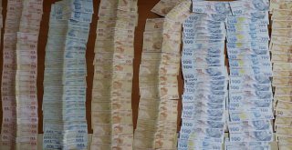 Diyarbakırda Bir Dilencinin Üzerinden 7 Bin Lira Çıktı