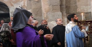 Vandaki Ermeni Ayini Başladı